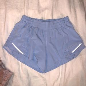 Lululemon hottie hot 4” midrise shorts